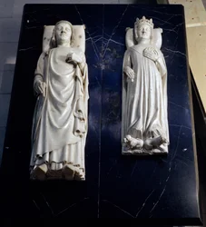 Bölcs V. Károly (1338-80) és feleségének képmása, 1364 körül (márvány)